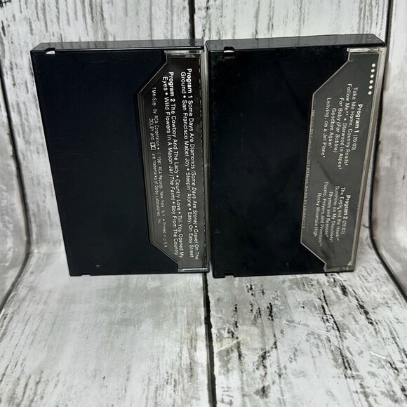 John Denver’s Greatest Hits Cassette Tape and Some Days are diamonds - Picture 2 of 9